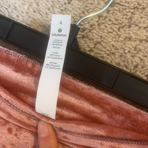 LULULEMON special edition velvet leggings - Picture 3 of 3